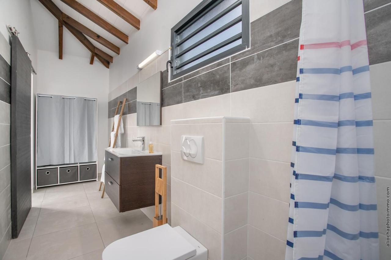 Bungalow Pom 1, Piscine, A 5 Min Des Plages Le Vauclin Exterior foto